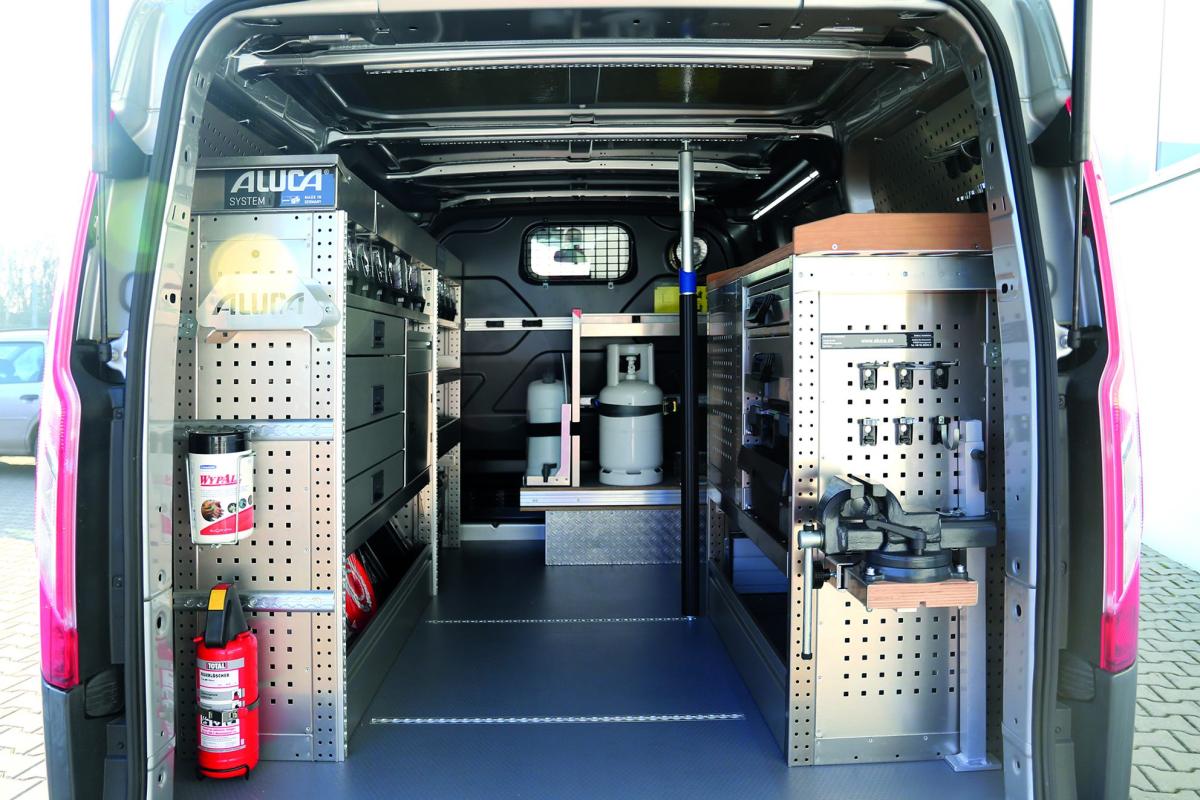 Perfekt organisiert – 8 Jahre Garantie im Elektriker-Mobil