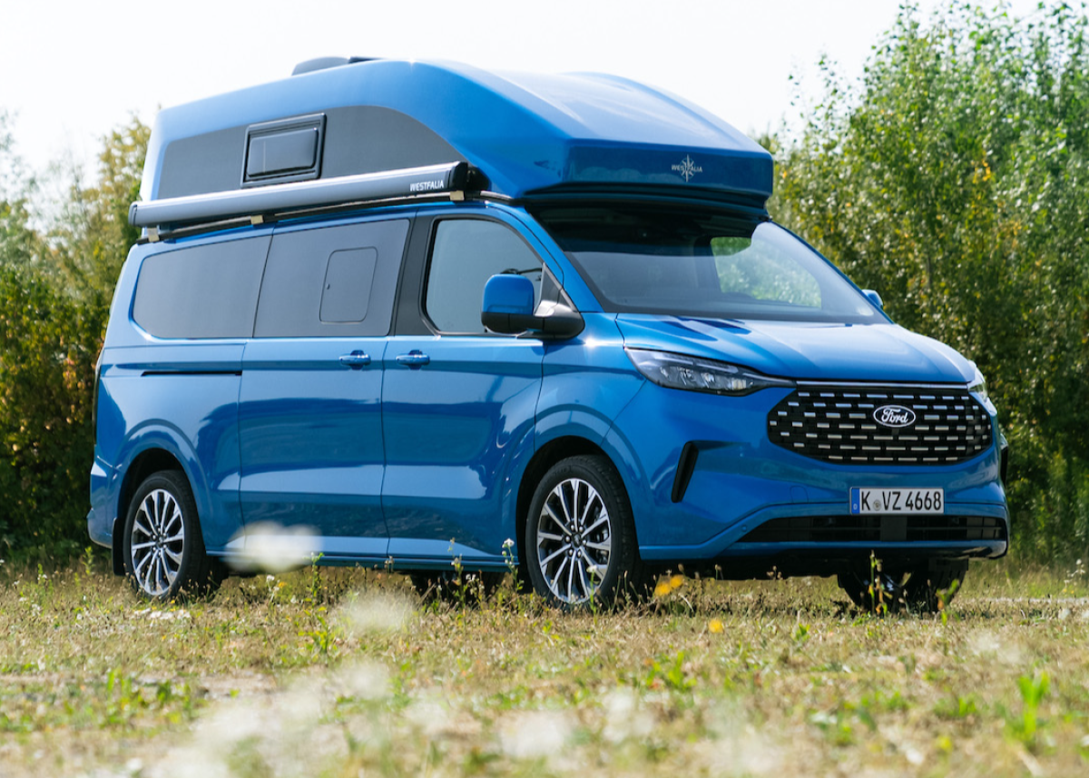 Weltpremiere in Düsseldorf: Neuer Ford Nugget mit festem Hochdach feiert Debüt auf dem Caravan Salon