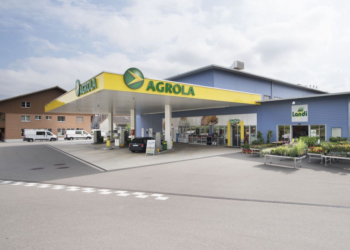 DKV Mobility erweitert Akzeptanznetz in der Schweiz mit AGROLA