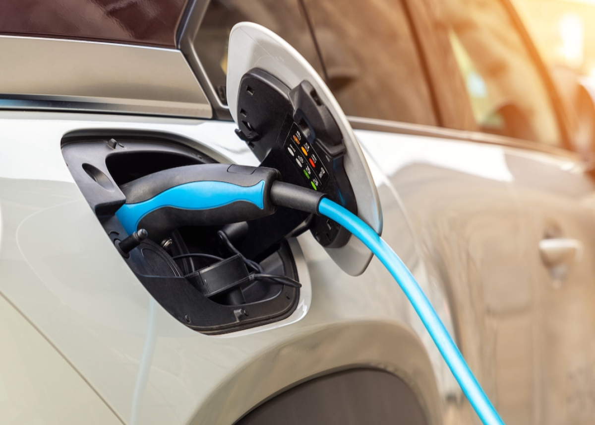 E-Mobilität: DKV Mobility erweitert Ladenetzwerk in UK durch Partnerschaft mit Fuuse