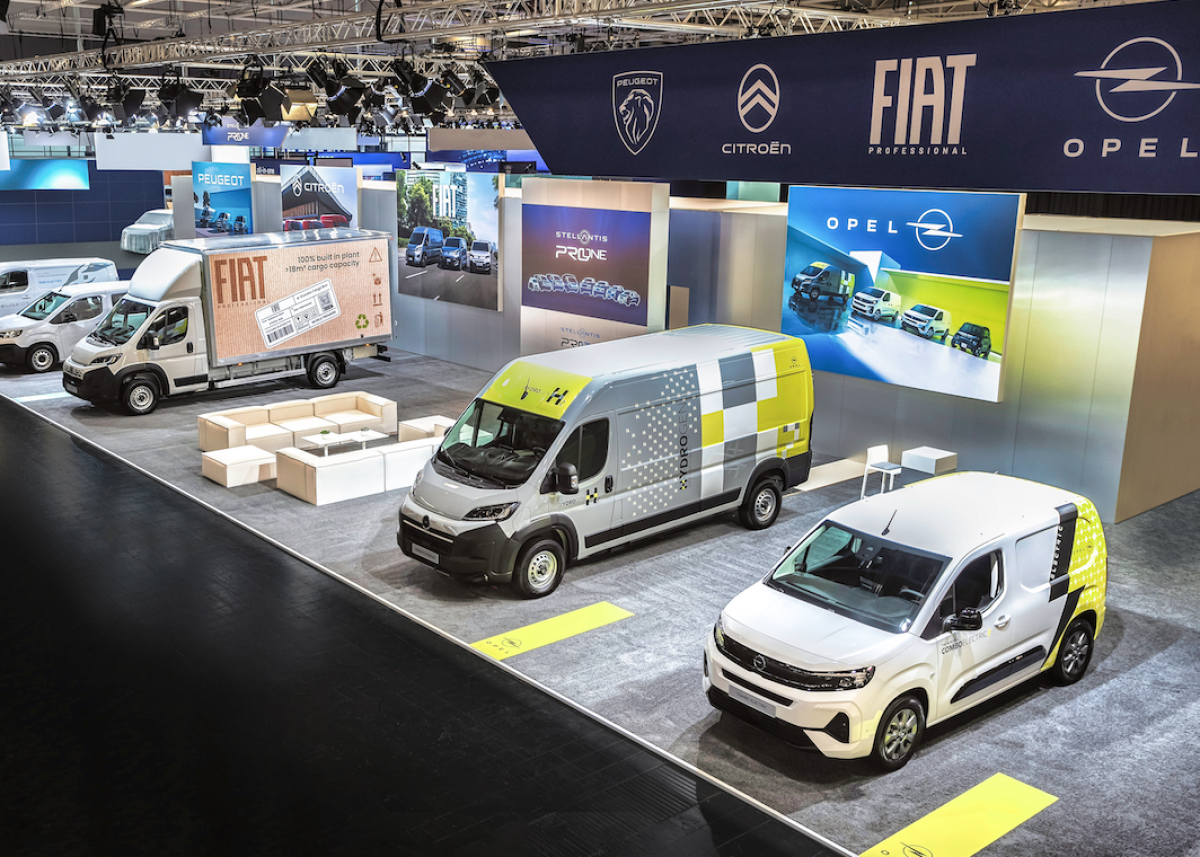 Stellantis Pro One kündigt auf der IAA Transportation 2024 in Hannover das neue Stellantis CustomFit-Programm an