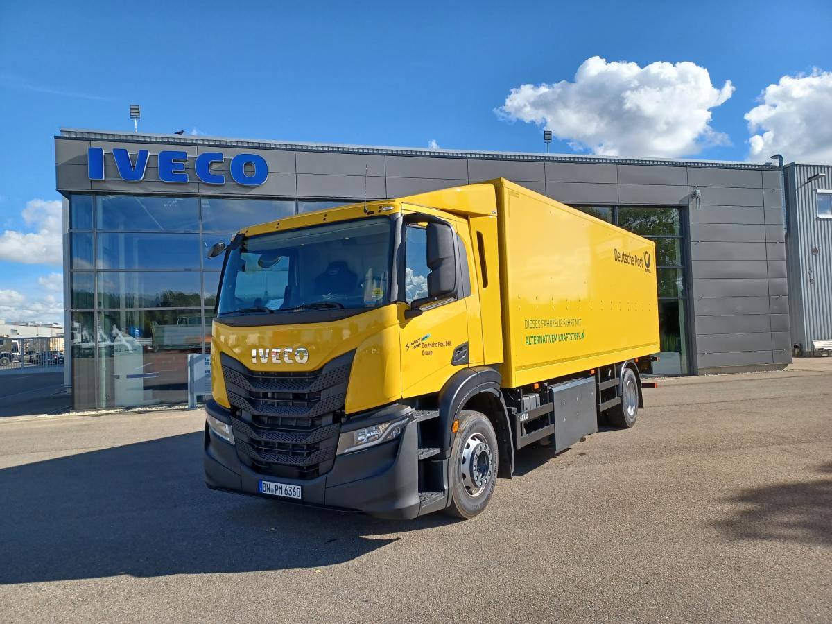 DHL setzt mit 178 neuen IVECO S-WAY CNG auf sofortigen Umweltschutz