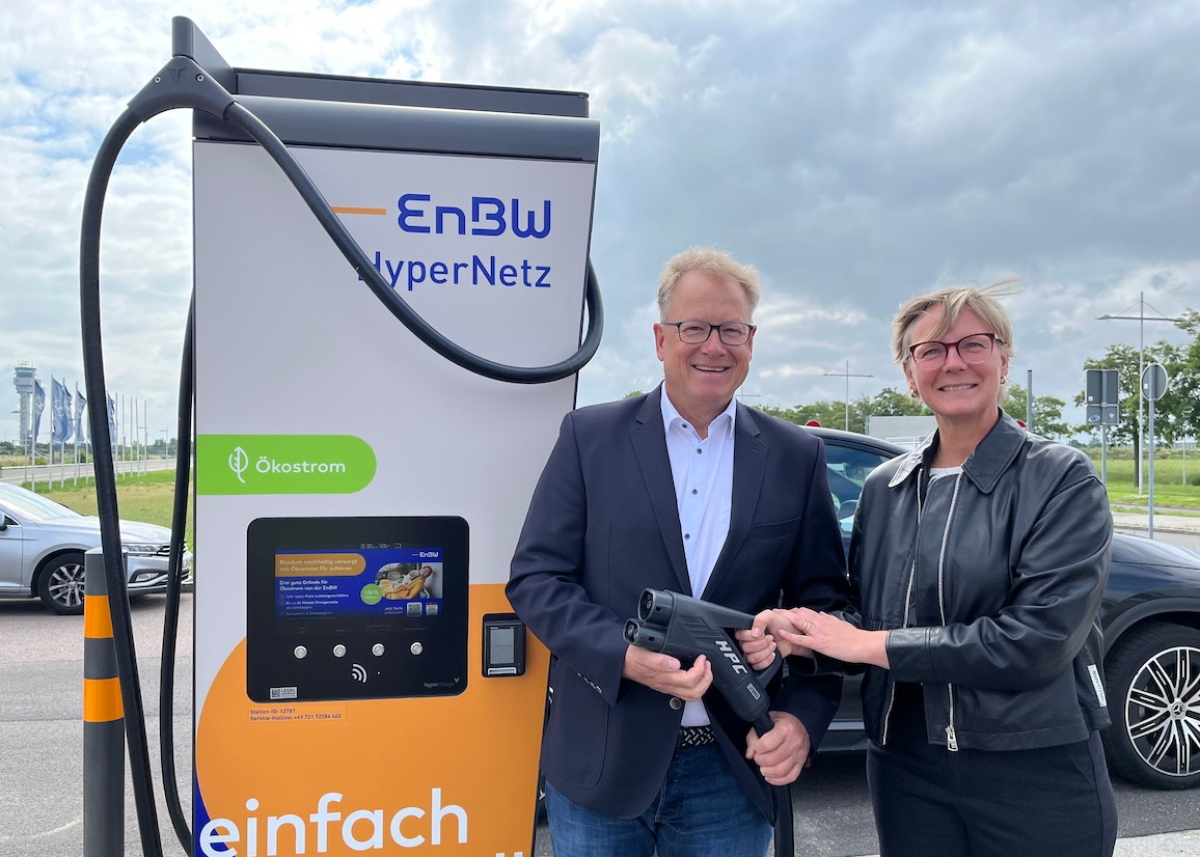 EnBW und Mitteldeutsche Flughafen AG eröffnen ersten Schnellladepark am Flughafen Leipzig/Halle