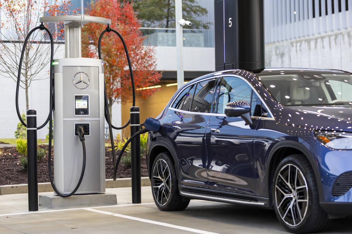 ChargePoint und Mercedes-Benz bauen Partnerschaft aus: Neue Lösungen zur Flottenelektrifizierung