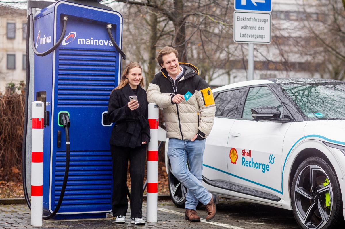 Shell und Mainova bieten mehr Ladepower für Hessen und vereinbaren langfristige Ladepartnerschaft