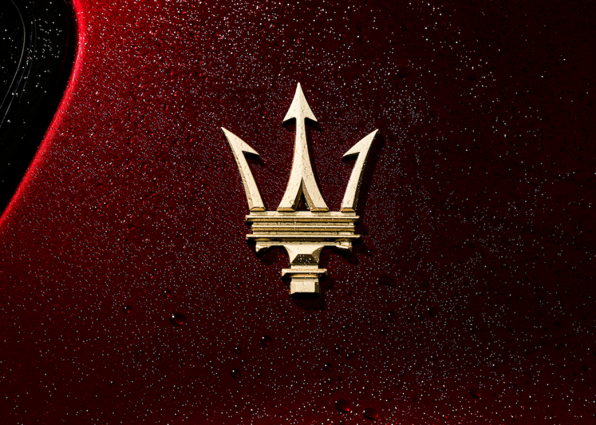 Maserati feiert 111. Geburtstag: Eine große Tradition, die das Engagement für die Zukunft vorantreibt