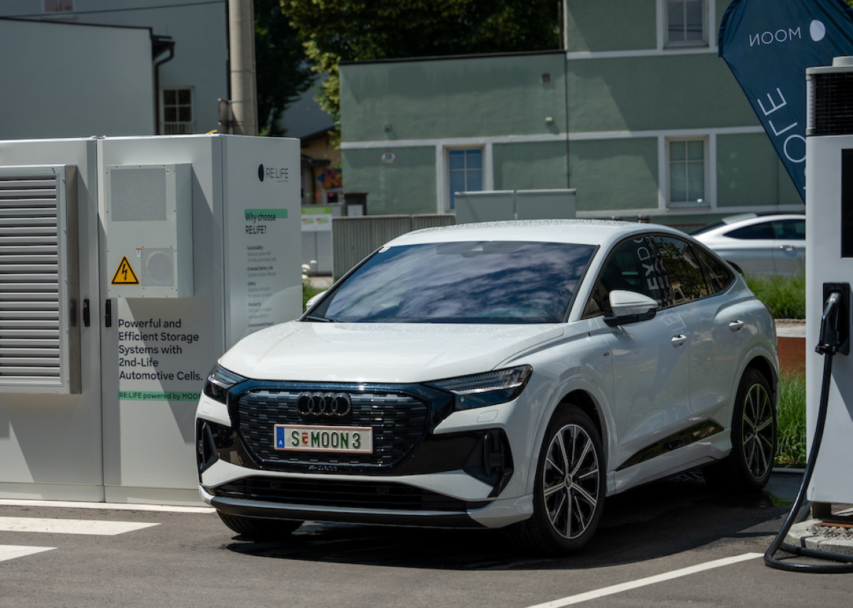 Gebrauchte E-Auto-Batterien innovativ genutzt: MOON POWER stellt Second Life-Speicher vor