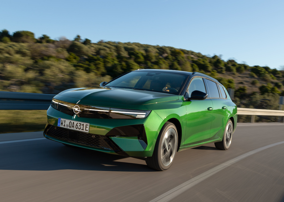 Mobile Stromquelle: Neuer Opel Astra und viele weitere Opel-Modelle mit V2L-Technologie