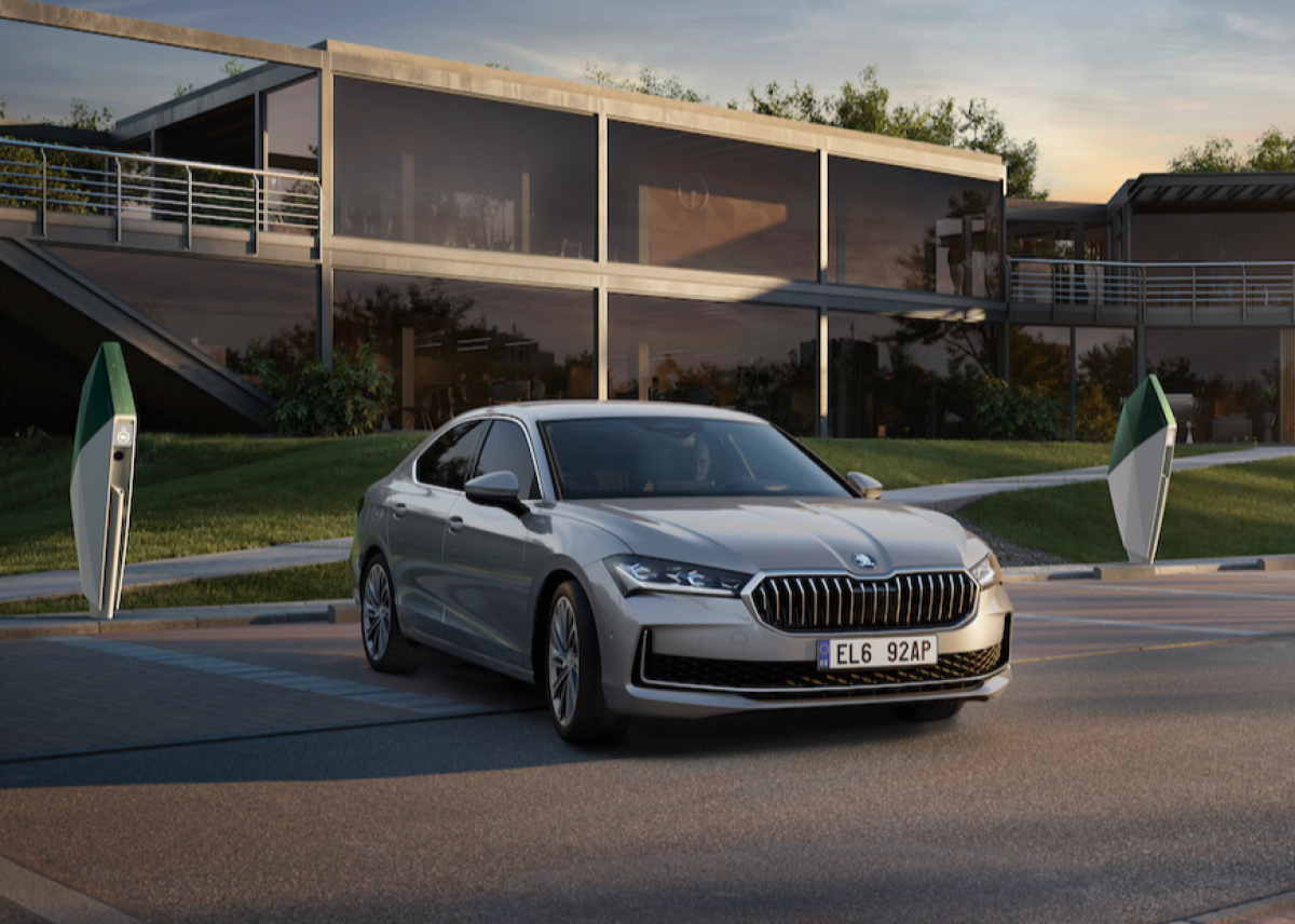 Neuer Škoda Superb iV: Limousine kommt in Kürze als Plug-in-Hybrid