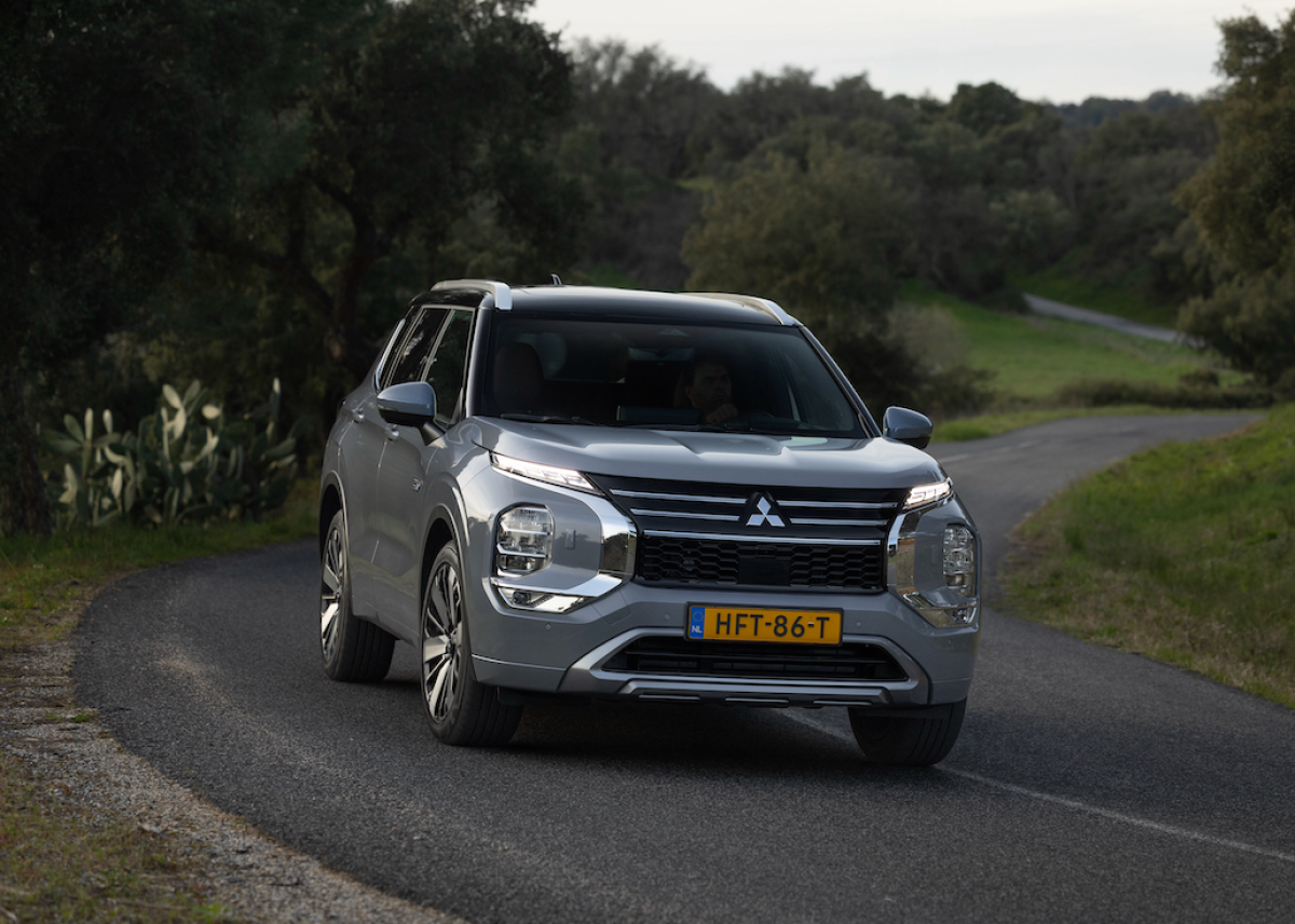 Blaulichtaktion: Mitsubishi Motors belohnt ehrenamtliches Engagement mit Sonderkonditionen