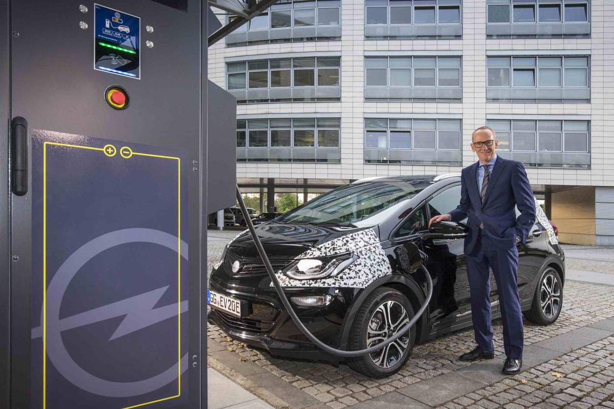 Neuer Opel Ampera-e lädt in 30 Minuten für 150 km auf