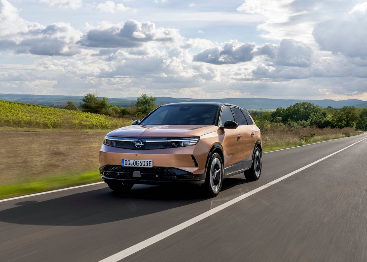 Ab Obktober bestellbar: Neuer Opel Grandland Electric Long Range mit bis zu 694 Kilometer Reichweite