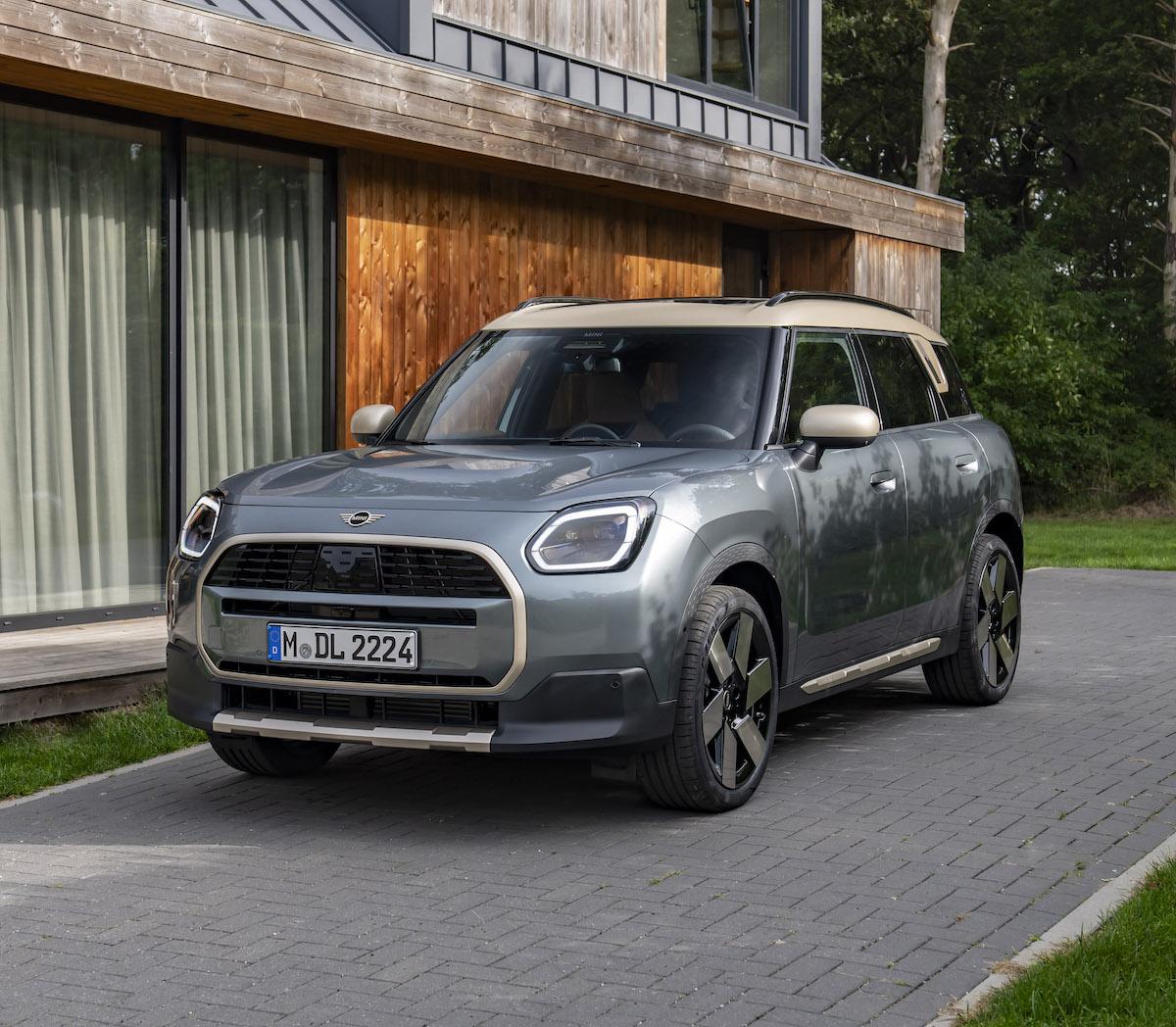 Effizienter Antrieb und ausdrucksstarkes Design: Der neue MINI Countryman C