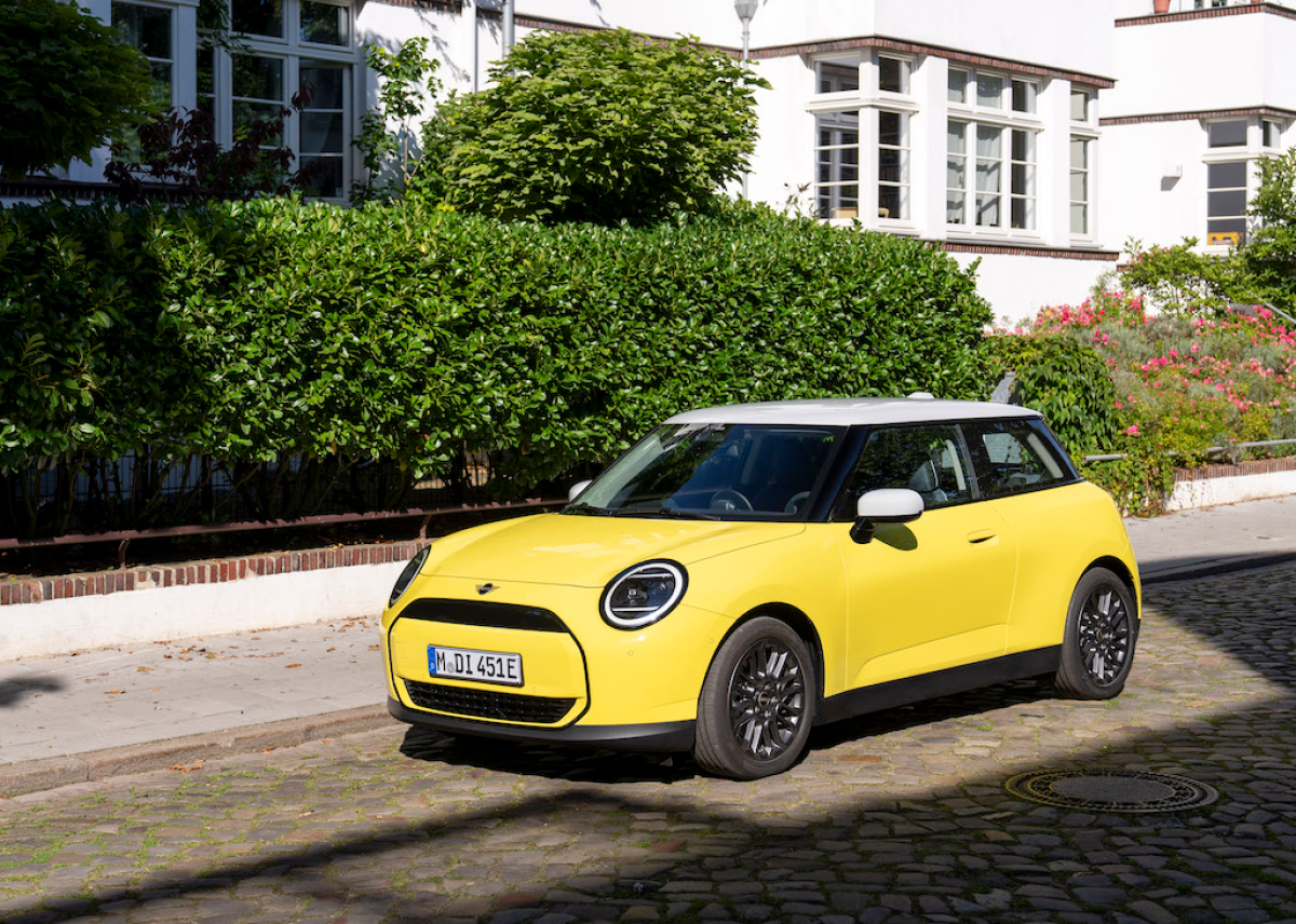 Der neue MINI Cooper E im Classic Trim: Elektrisch, effizient, emotional
