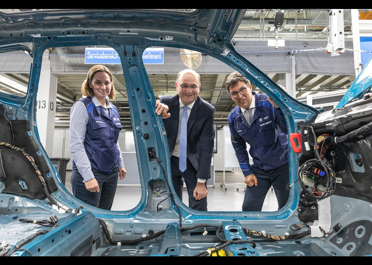 "BMW setzt starkes Bekenntnis für die Region und den Automobilstandort Bayern“