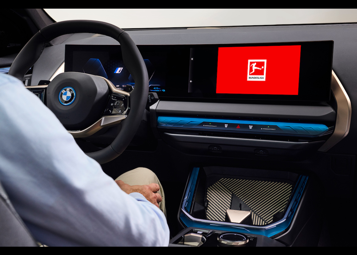 In-Car-Entertainment: BMW und Deutsche Fussball Liga (DFL) weiten Bundesliga-Content-Kooperation aus