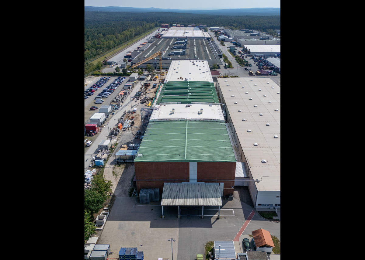 Startschuss für Batterietestzentrum in Wackersdorf –  erster Teilabschnitt in Betrieb gegangen