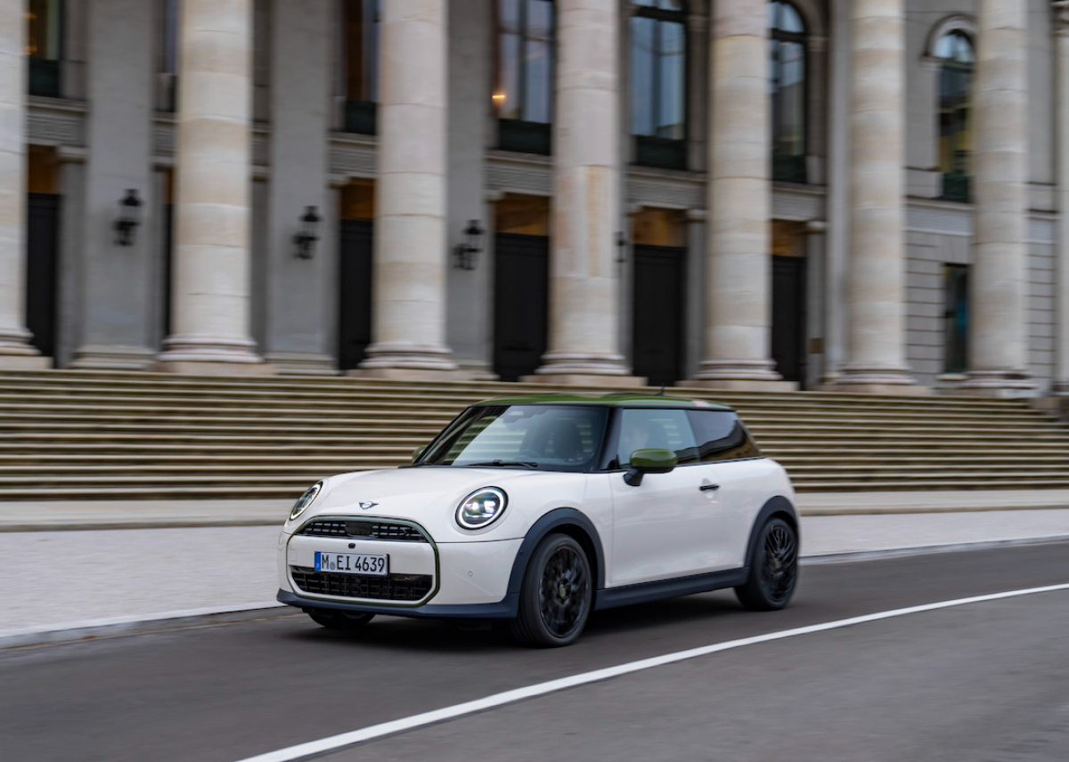 MINI feiert 25 Jahre moderner MINI