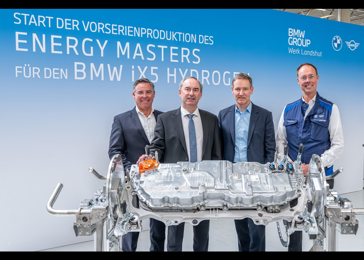 Werk Landshut baut Schlüsselkomponente für Wasserstoffantrieb der BMW Group