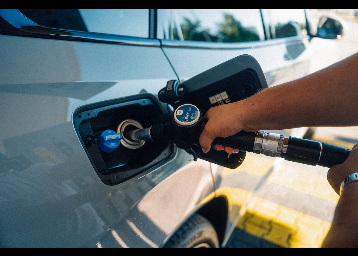 Eni und die BMW Group: Vereinbarung zum Einsatz des Biokraftstoffs Enilive HVO für Firmenflotten