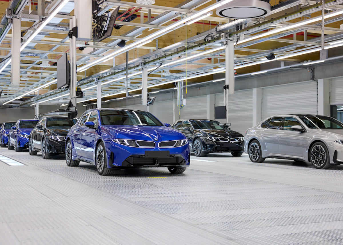 Hohe Nachfrage nach vorgezogenem Bestellstart: BMW Werk München startet mit steiler Anlaufkurve die Serienproduktion des BMW i3