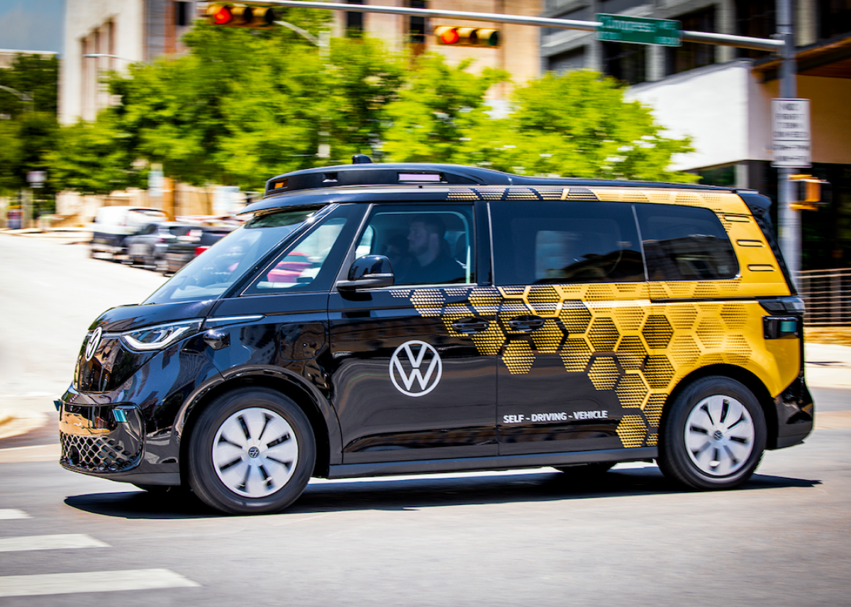Autonomes Fahren: Volkswagen ADMT schließt Entwicklungs- und Liefervertrag mit Mobileye