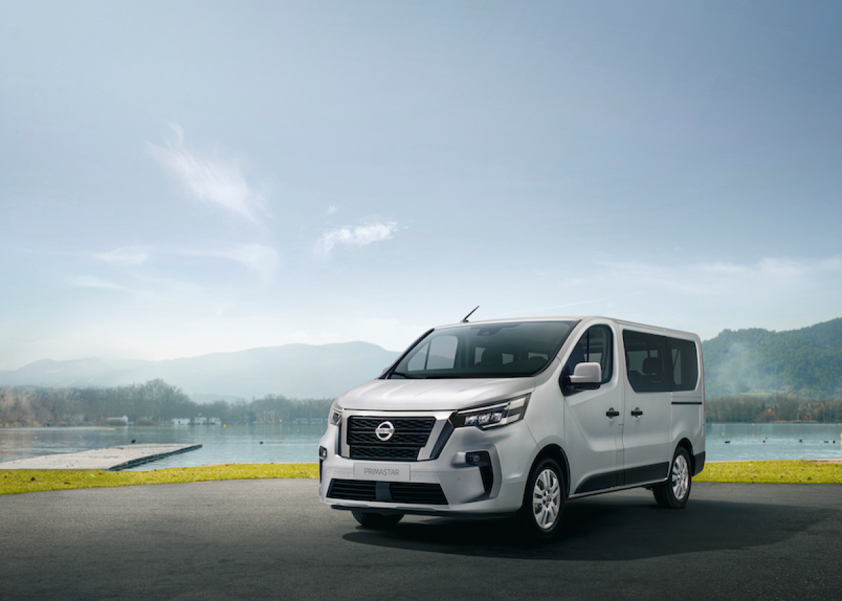 Frühjahrskur für den Nissan Primastar Kombi: Mehr Ausstattung und günstigerer Preis für den vielseitigen Van
