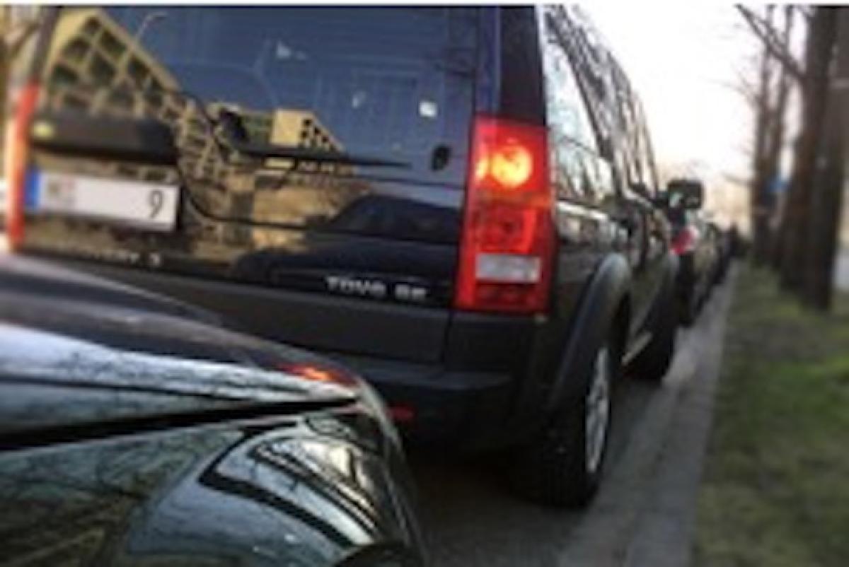 TÜV SÜD: Mit neuen Diensten schneller das Auto abstellen