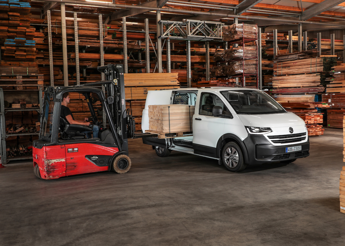 Transporter Programm erweitert: Pritsche mit Doppelkabine und zwei neue Kastenwagen