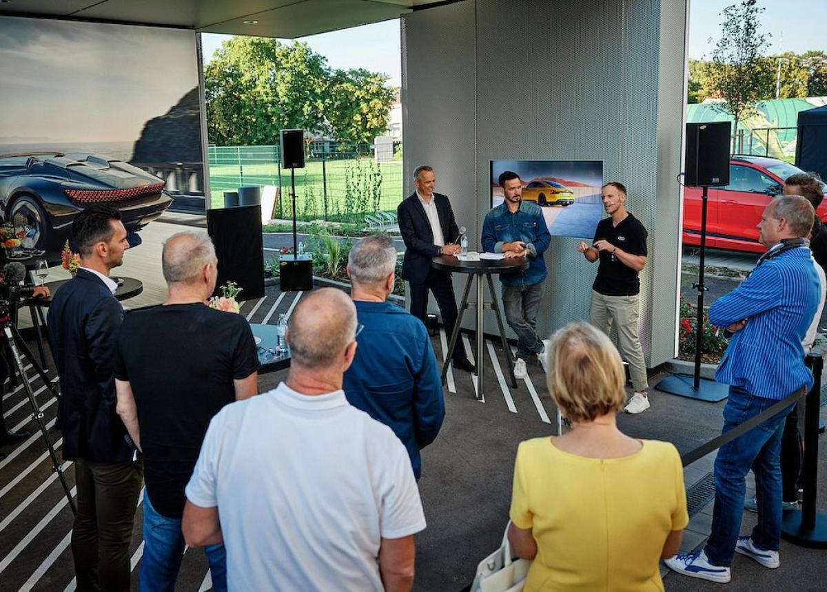 Neuer Audi charging hub in München eröffnet