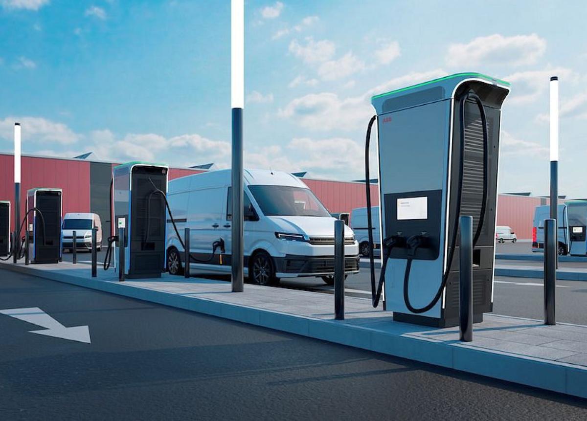 ABB E-mobility entwickelt eine optimale Ladelösung für E-Lkw mit