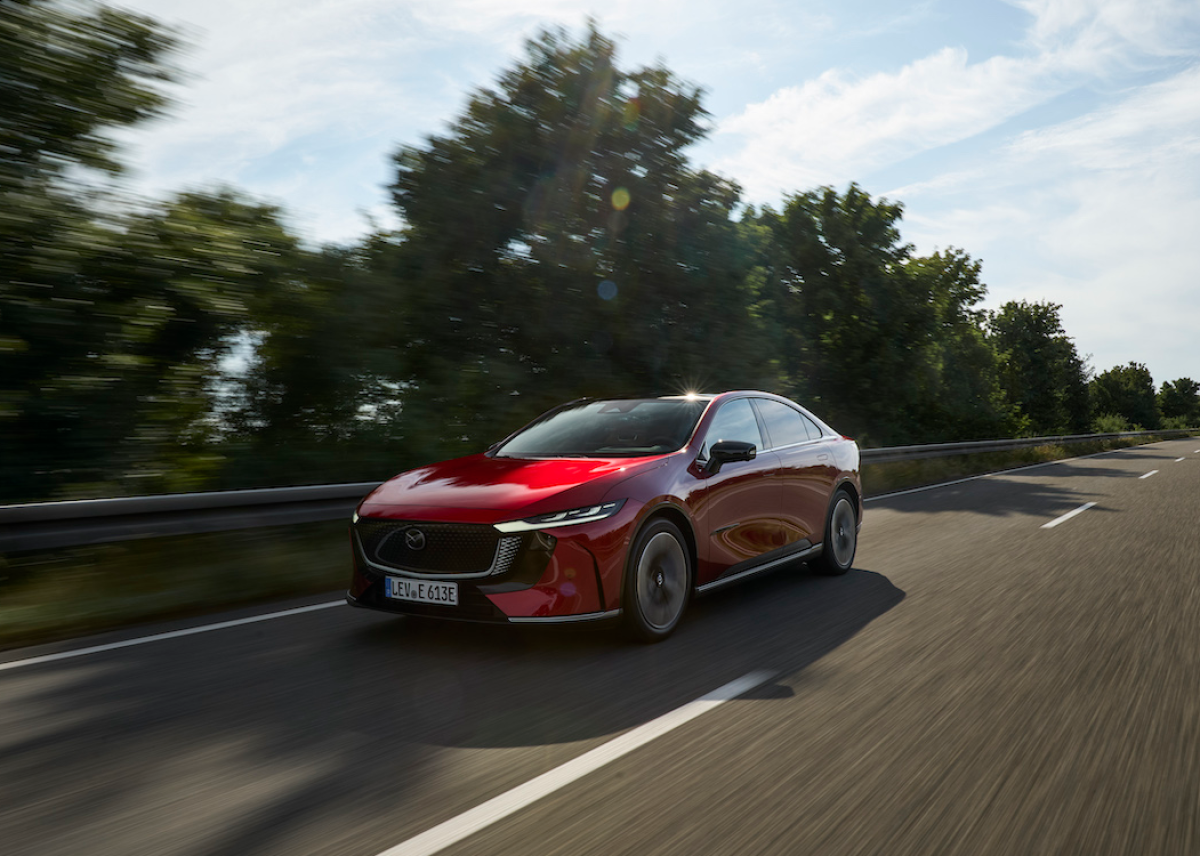 Mazda6e unter den Top-Drei-Finalisten des World Car Design Award of the Year 2026