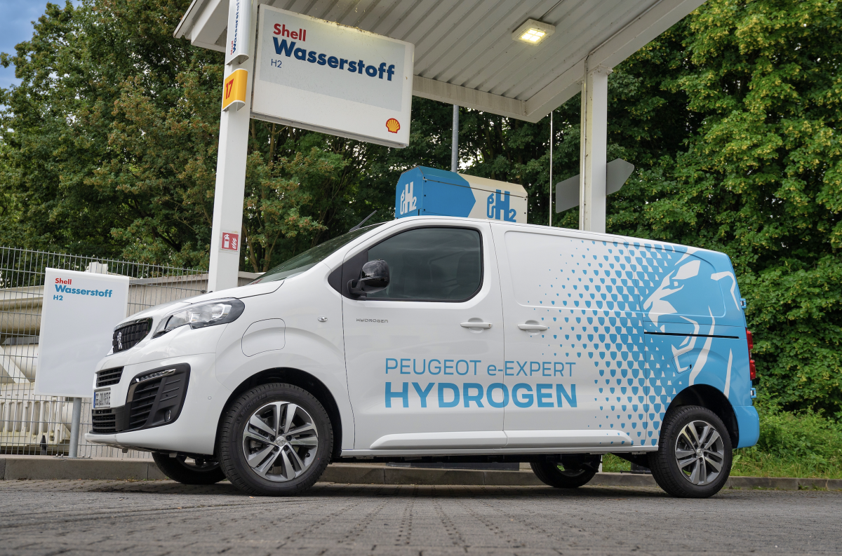 Der neue PEUGEOT e-Expert Hydrogen geht in Serienproduktion