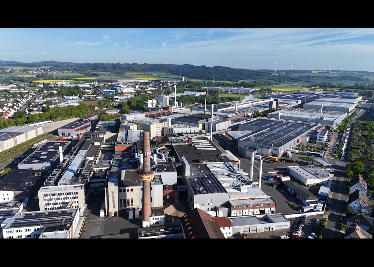 Wind und Sonne für die Reifenproduktion in Korbach: Continental baut ersten eigenen Windpark