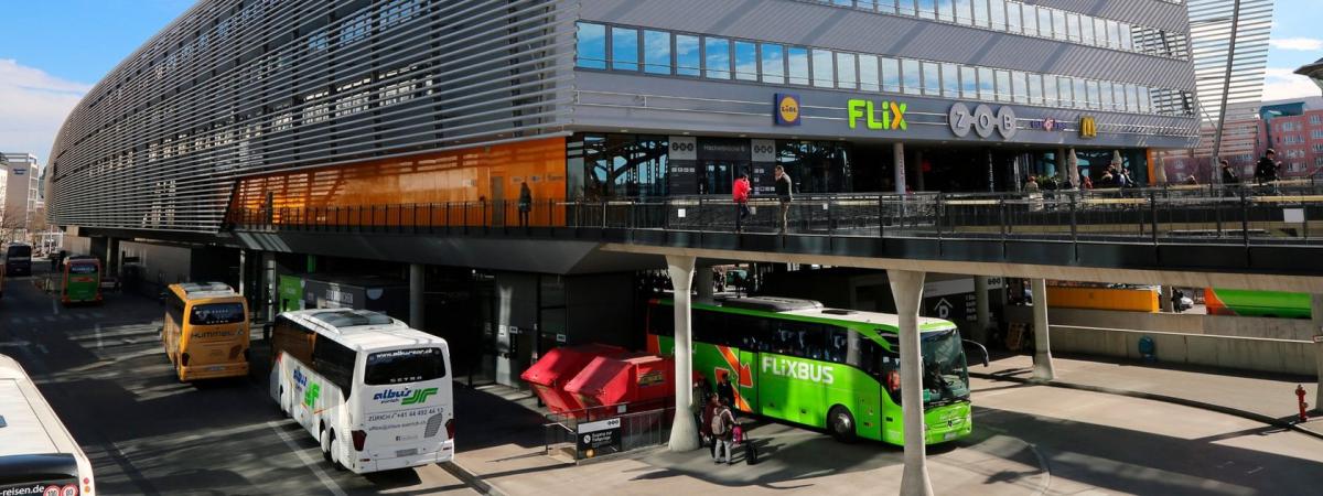 Daimler Buses errichtet eigene öffentliche Ladesäulen am Zentralen Omnibusbahnhof in München