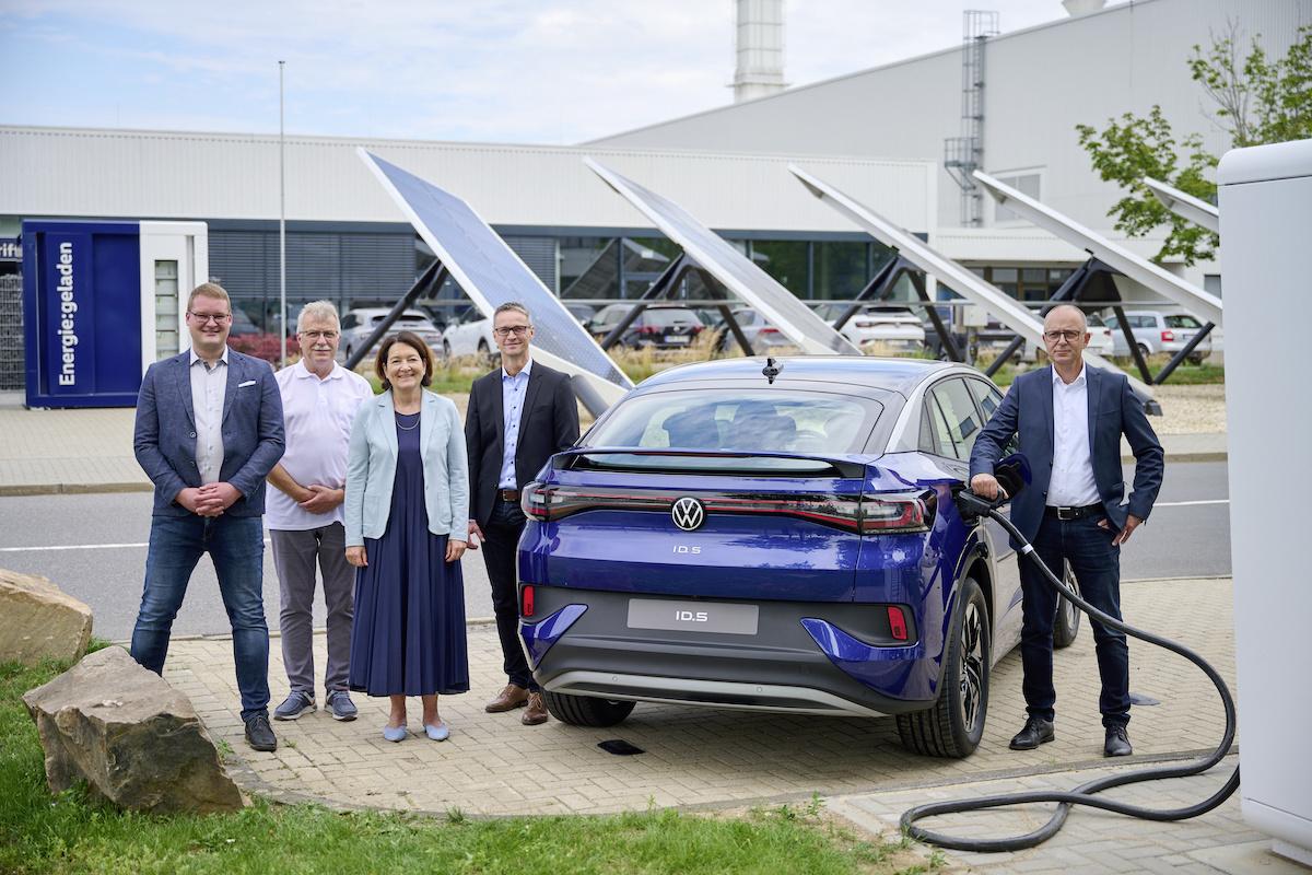 Volkswagen Sachsen koppelt Schnellladepark mit Mega-Powerbank