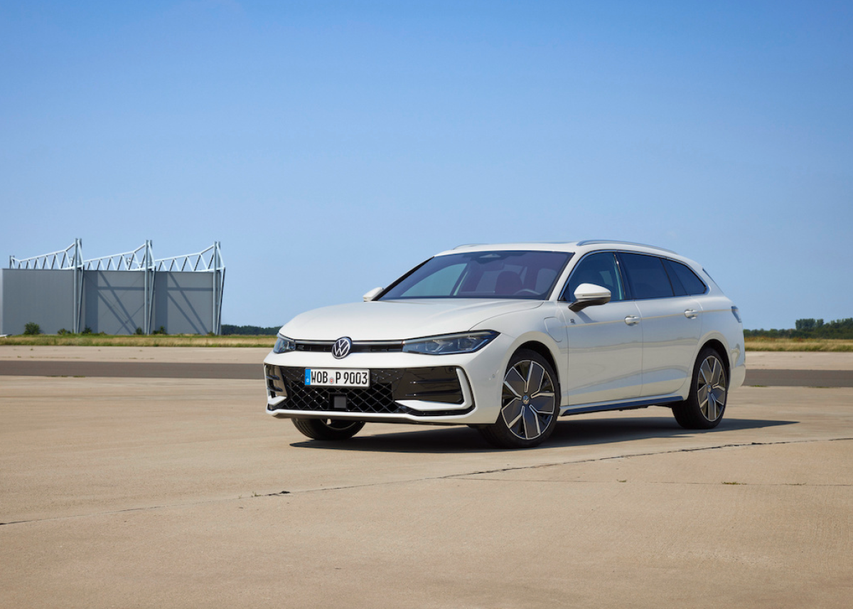 Neuer Volkswagen Passat Variant rollt auf Goodyear-Reifen