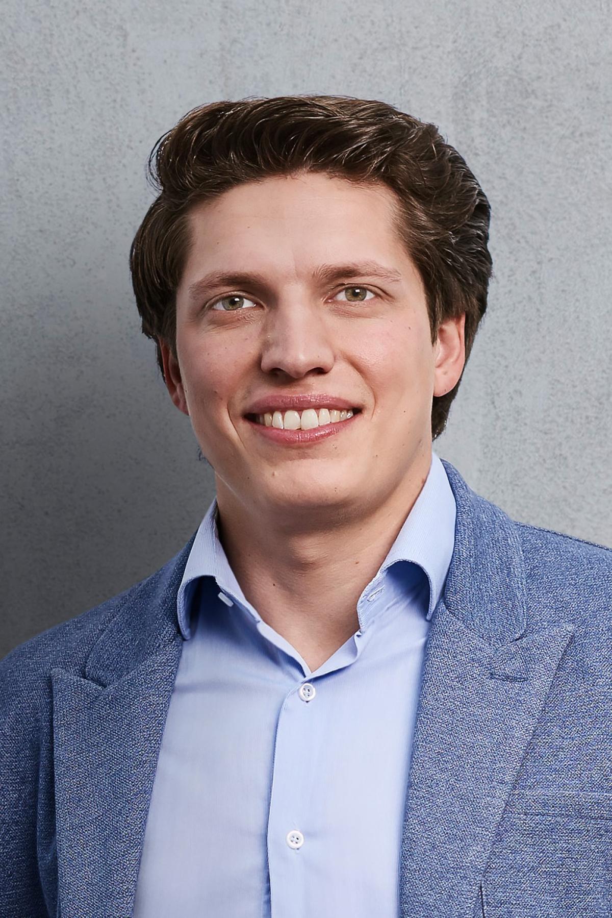 Benedikt Mittendorf bei Deloitte zum Director Automotive Mobility ernannt