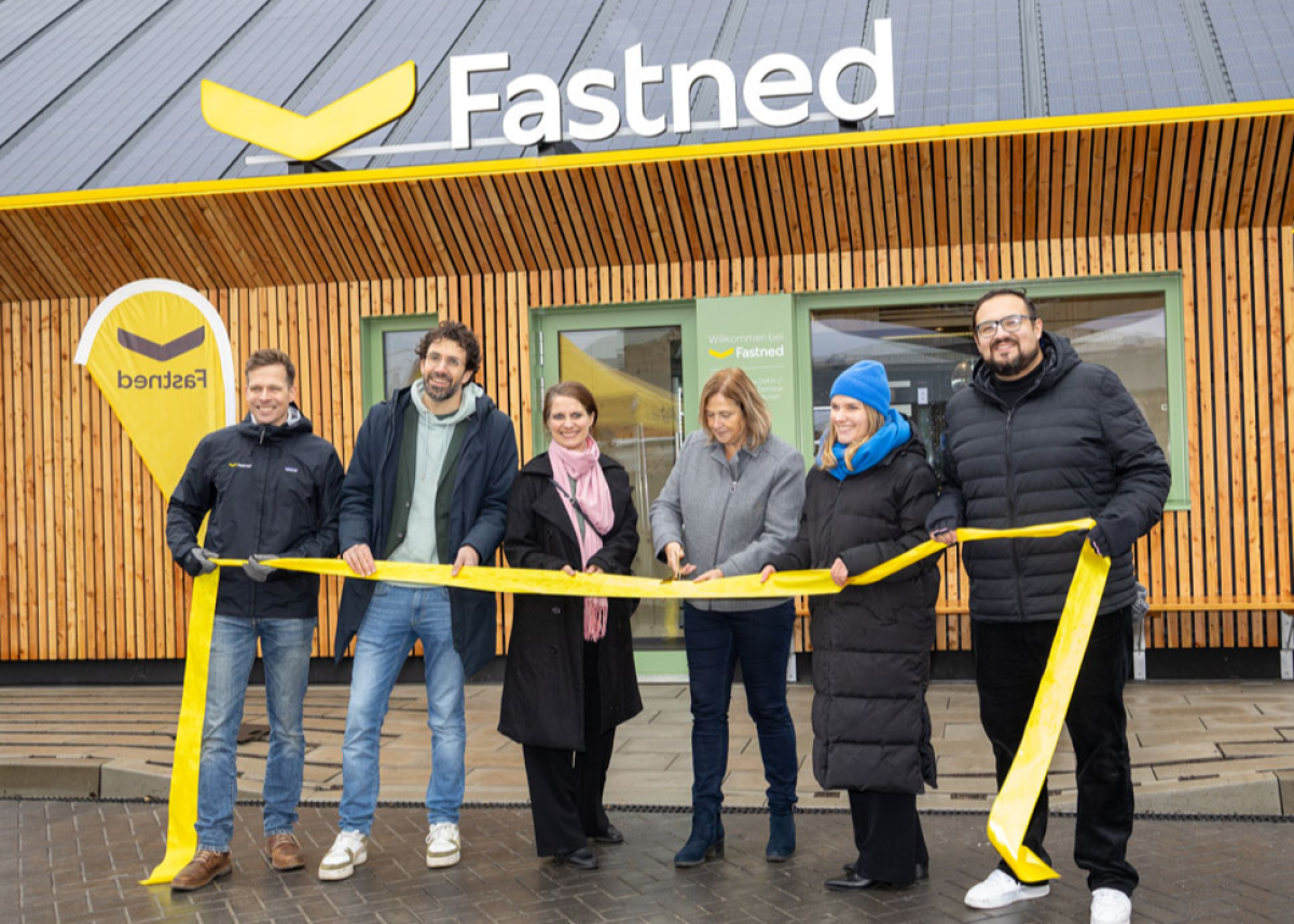 Fastned eröffnet ersten eigenen Shop an Ladestation in Deutschland für ein besseres Ladeerlebnis