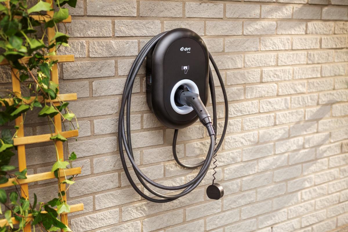 Mazda bietet MX-30 Kunden Wallbox-Paket