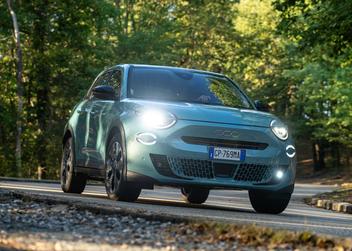 Sondermodell zur Geburtstagsfeier: Fiat 600 Hybrid 125 Jahre Edition bestellbar