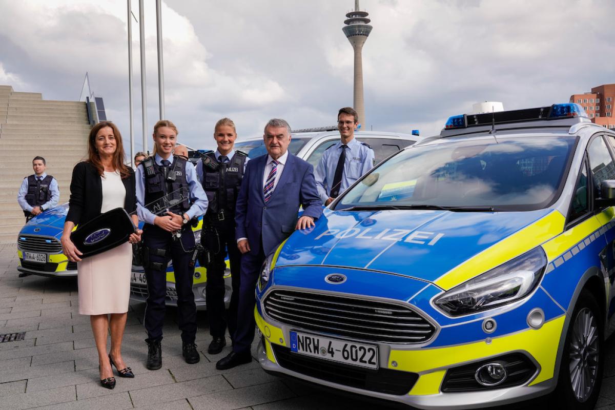 Ford S-MAX als Funkstreifenwagen