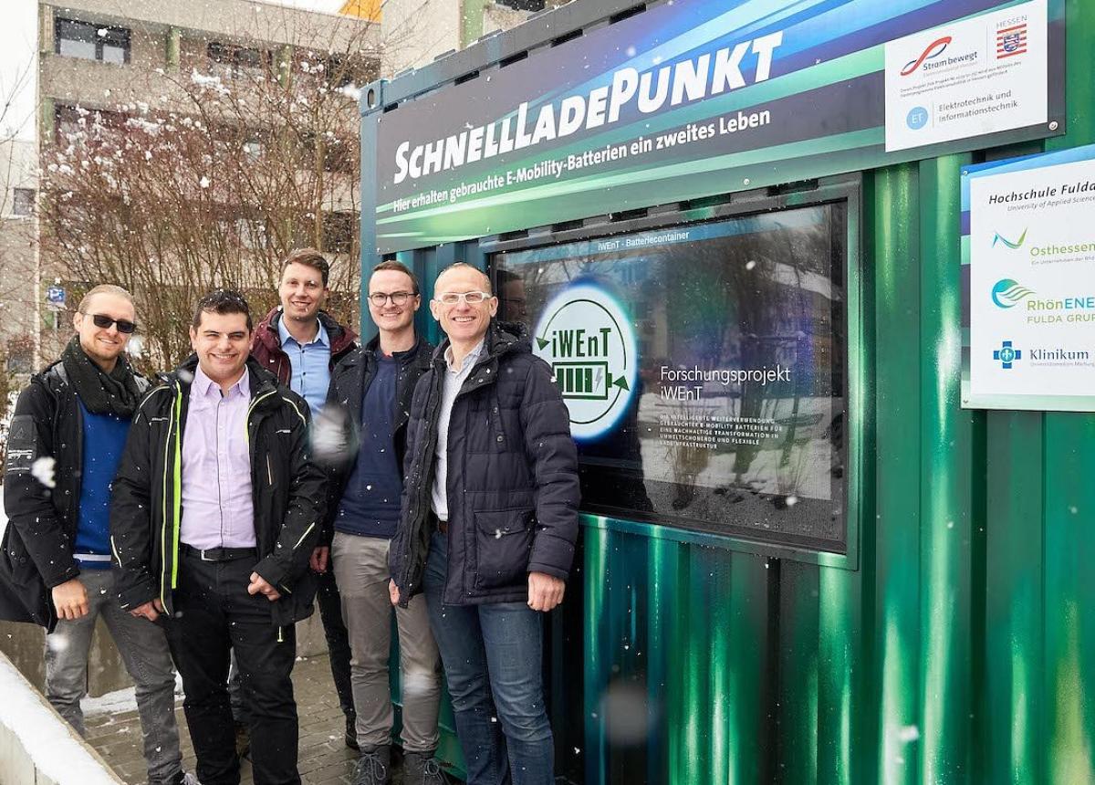 Elektromobilität: Schnell laden mit gebrauchten E-Fahrzeug-Batterien