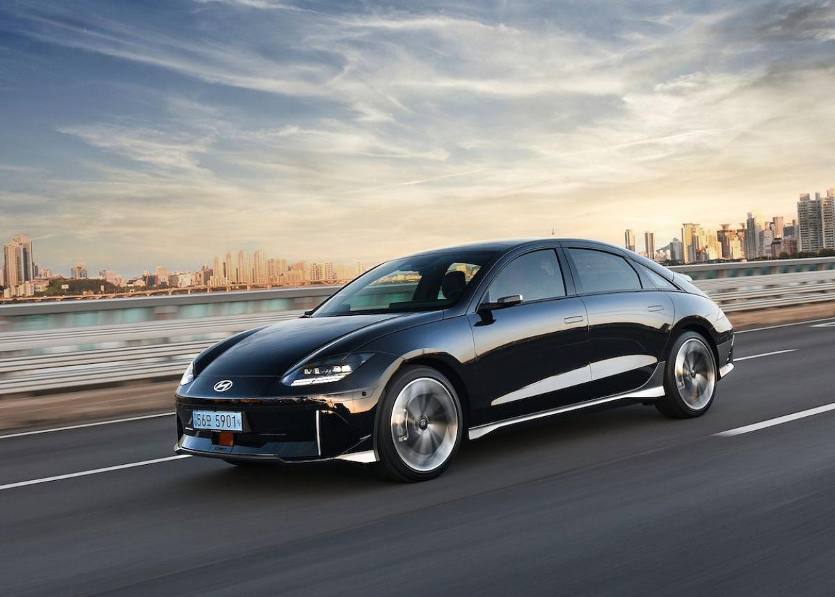 Hyundai IONIQ 6 startet ab attraktiven 43.900 Euro brutto