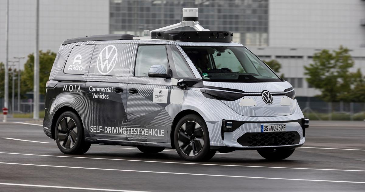 Erste ID.BUZZ-Prototypen für das Autonome Fahren
