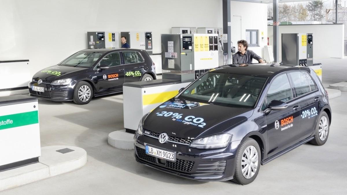 Erneuerbarer Ottokraftstoff mit 20 Prozent weniger CO₂-Ausstoß