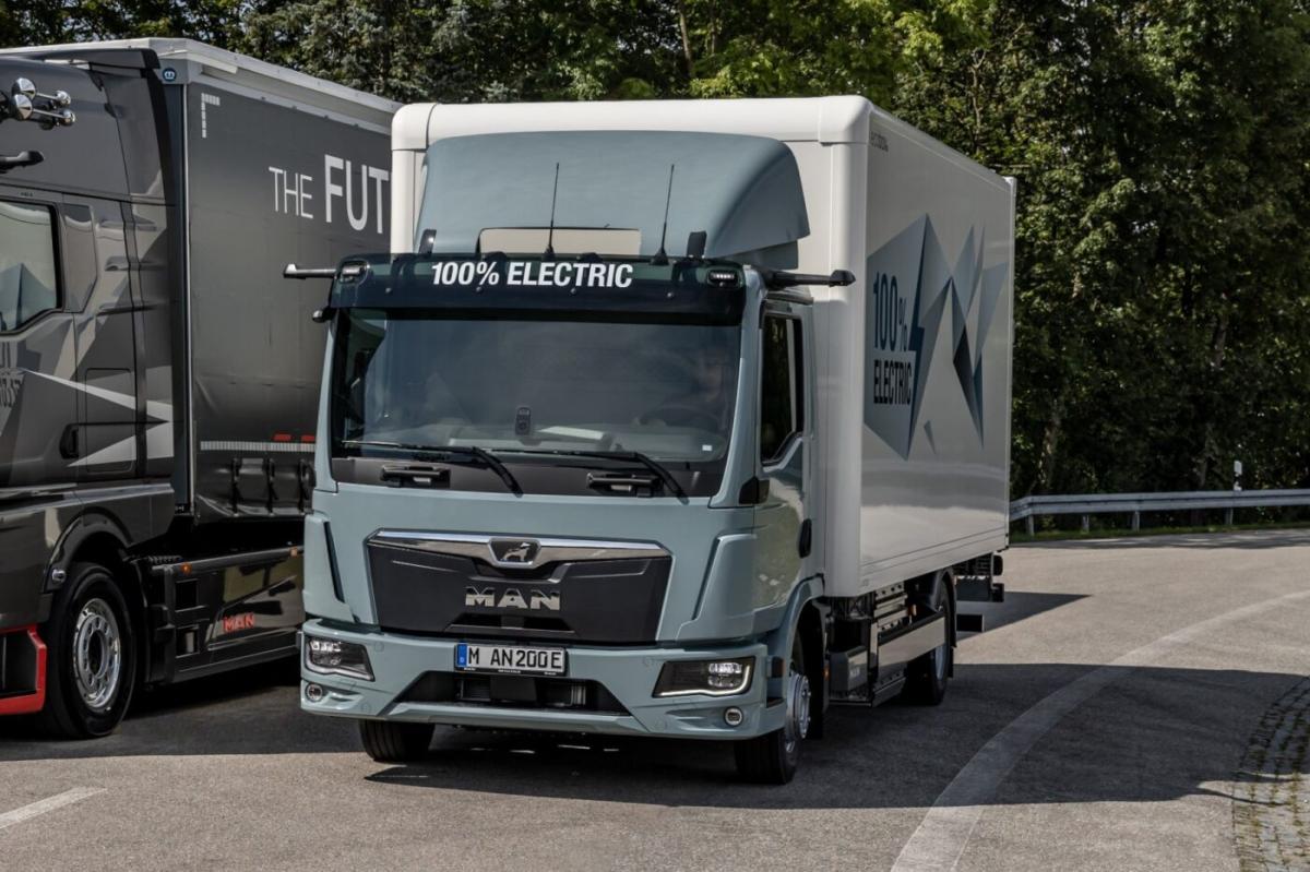 MAN erweitert sein eTruck-Portfolio um einen 12-Tonner