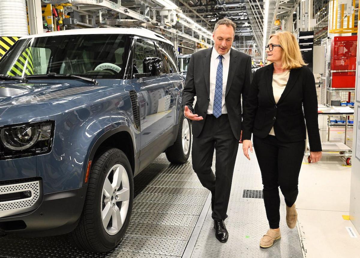 JLR bestätigt elektrische Zukunft von Nitra