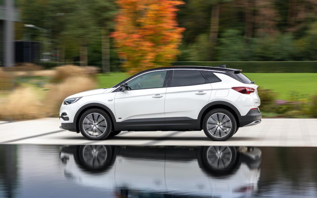Weitere Grandland X Plug-in-Variante