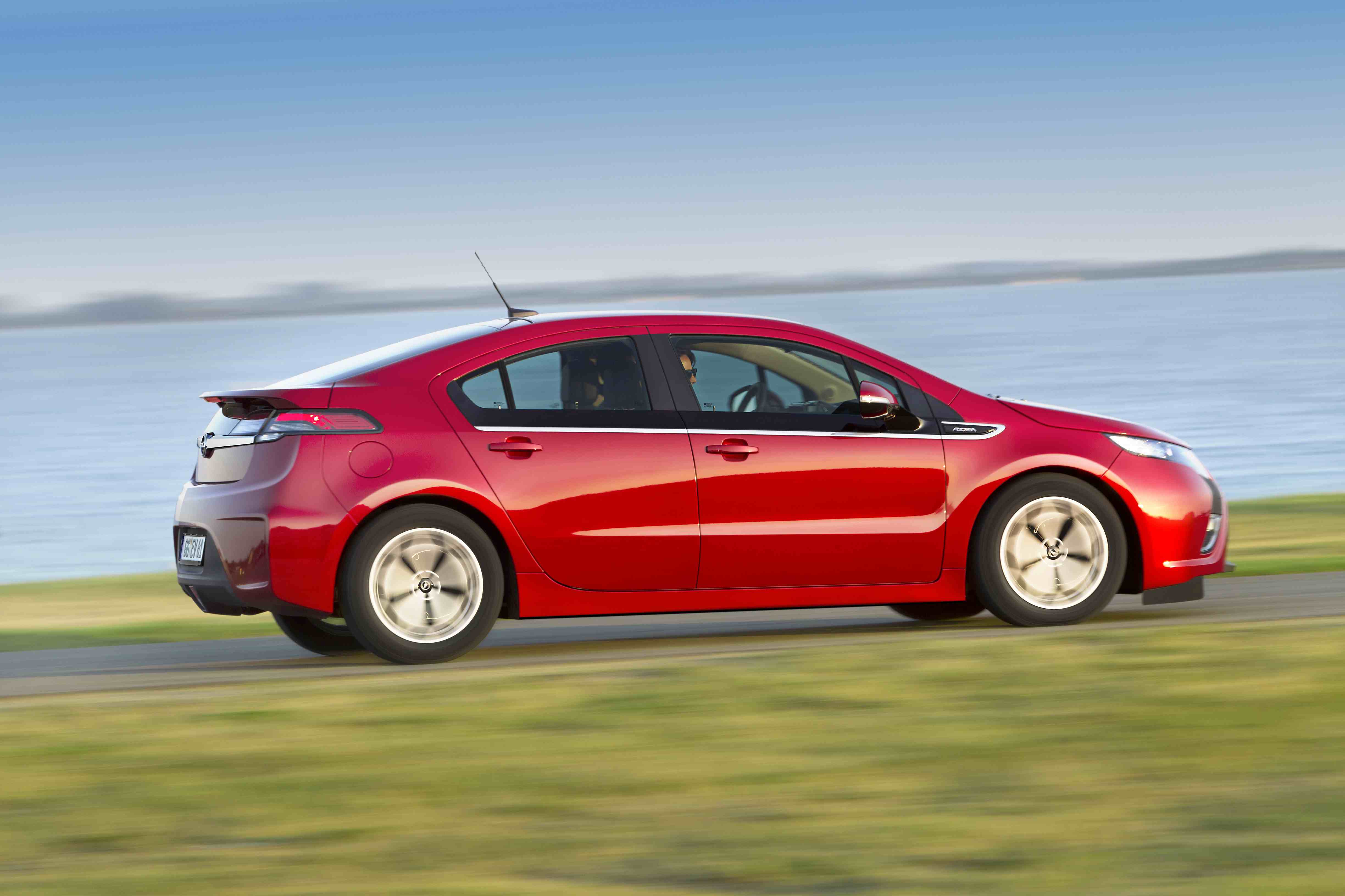 Opel Ampera: Bestelleingang übertrifft Erwartungen